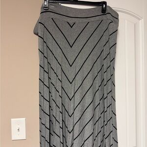 Ava & Viv Gray Chevron Women's Skirt
